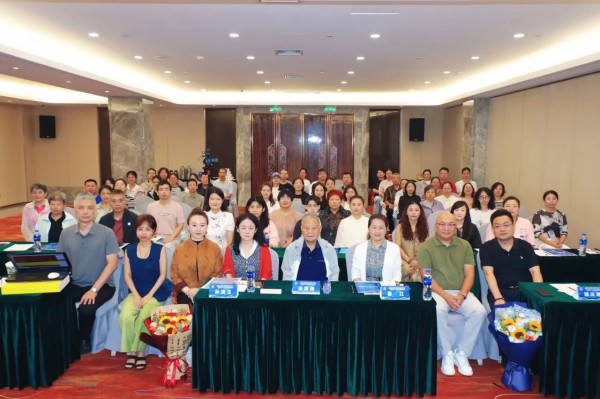 国家级徐荣谦名老中医专家传承工作室“五神辨证”学术讲座与案例研讨班在通州成功举办