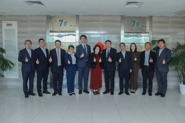 144.jpg 144.jpg
