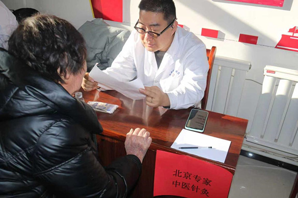 【援医情长】银针暖草原，京蒙一家 亲我在奈曼旗援蒙：两周针灸，助腰疾患者重获新生