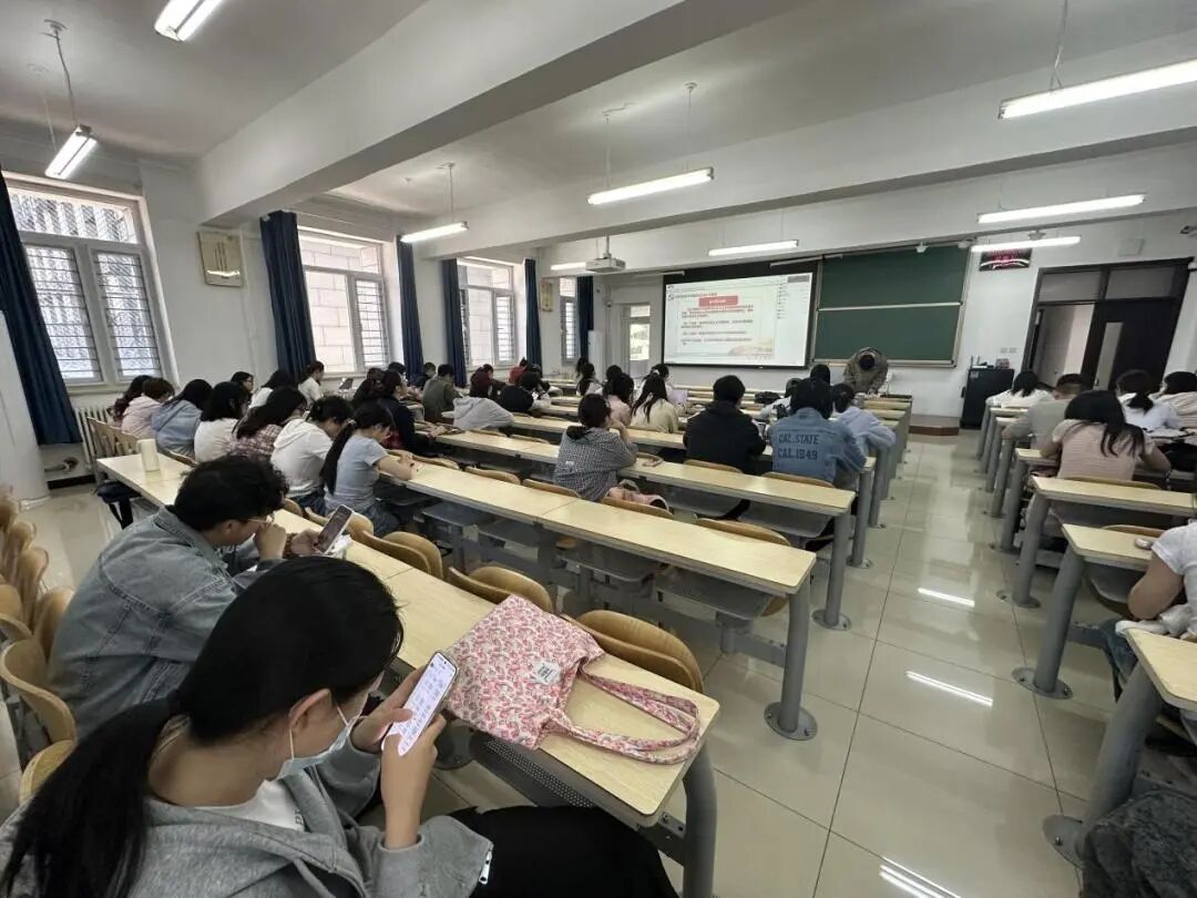 【医苑动态】固本培元守初心,扶正祛邪践使命——第一临床医学院举办第21期校党课暨第十期院党课第二讲